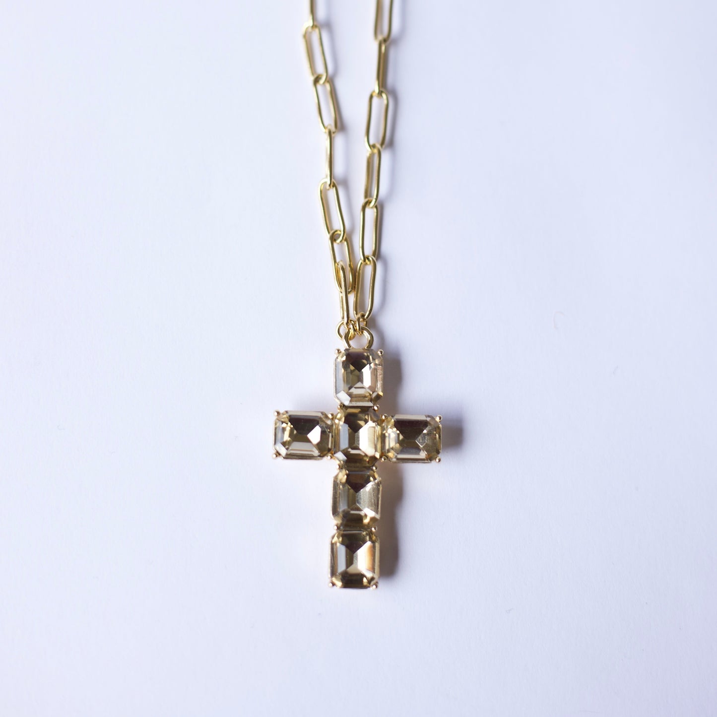 Delicate Croce