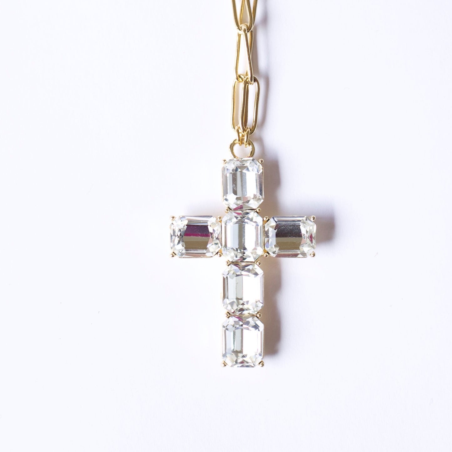 Delicate Croce